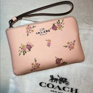 Authentic Coach DB Corner Zip Wristlet